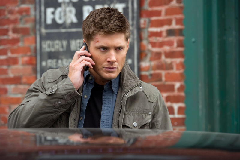 spn-809-dean-phone-2.jpg