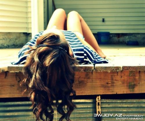 Əlvida deyirəm xatirələrimizə.. Əlvida deyirəm xatirələrimizə..