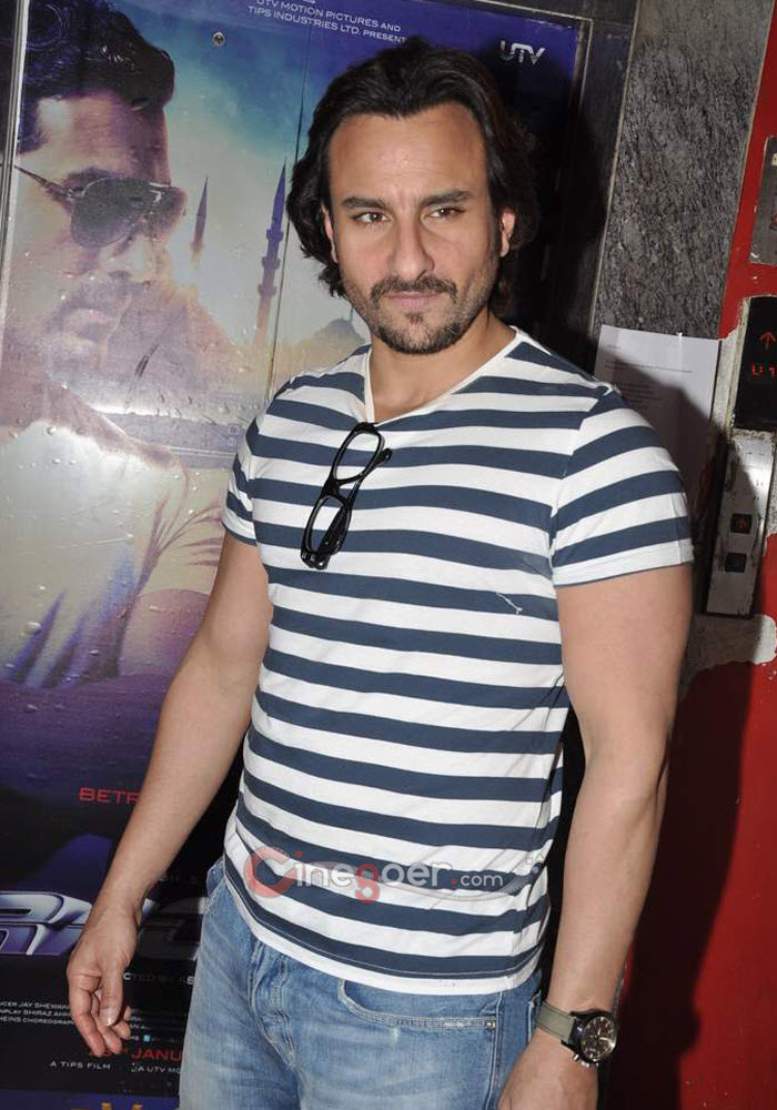 Saif Ali Khan at the special screening of movie 'Race 2' (36).jpg