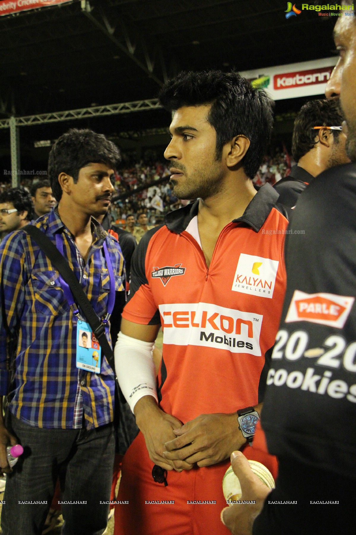 ccl3-telugu-warriors-mumbai-heroes450.jpg