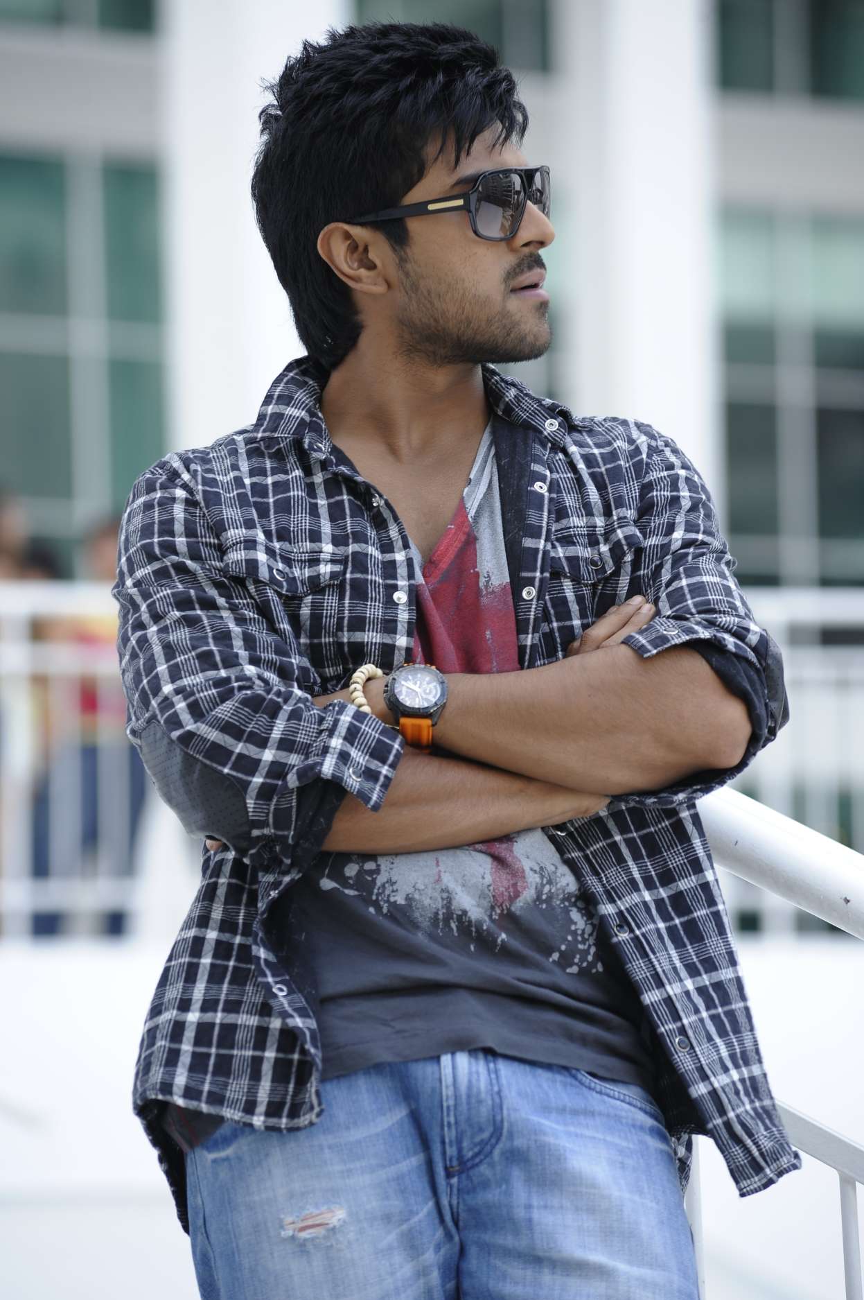 ramcharan-movie-stills-kollybuzz-34.jpg