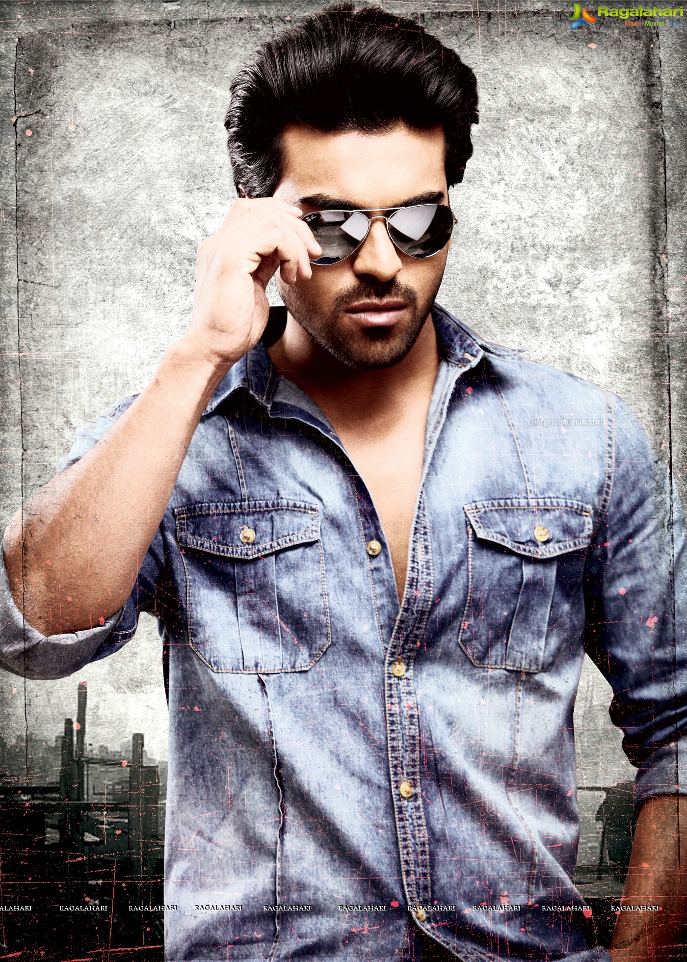 yevadu-ramcharan-posters7.jpg