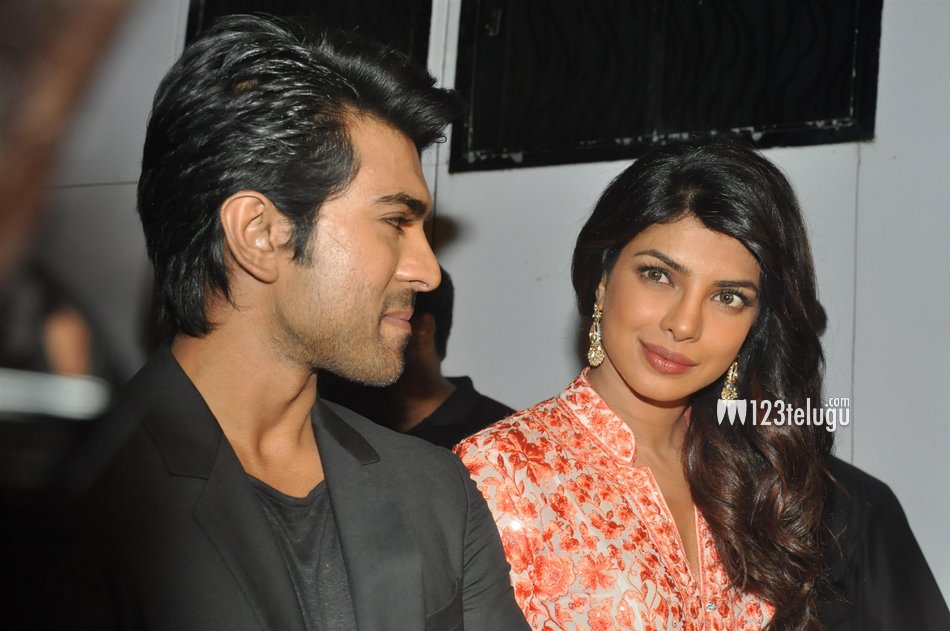 Ram%20charan,%20Priyanka%20at%20zanjeer%20promotions%20(7).JPG
