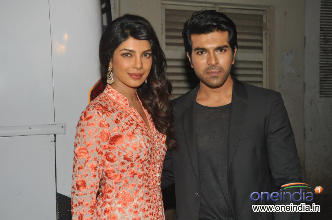 ram-charan-teja-priyanka-chopra-during-film-zanjeer-promotion-on-bade-achhe-lagte-hain-sets_13781834