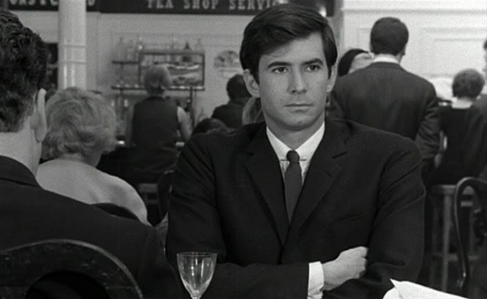 Une.ravissante idiote.1964.dvdrip_[1.46]_[teko][(007617)16-40-15].PNG