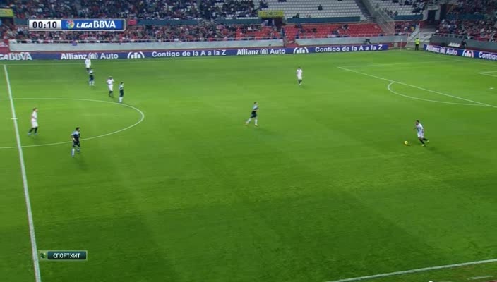 Чемпионат Испании 2013-2014  12-й тур  Севилья – Сельта  НТВ+.avi_20131103_205608.875.jpg