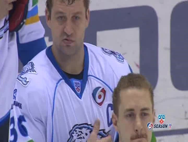 КХЛ 1314, РЧ Слован - Барыс.avi_20131119_214206.469.jpg