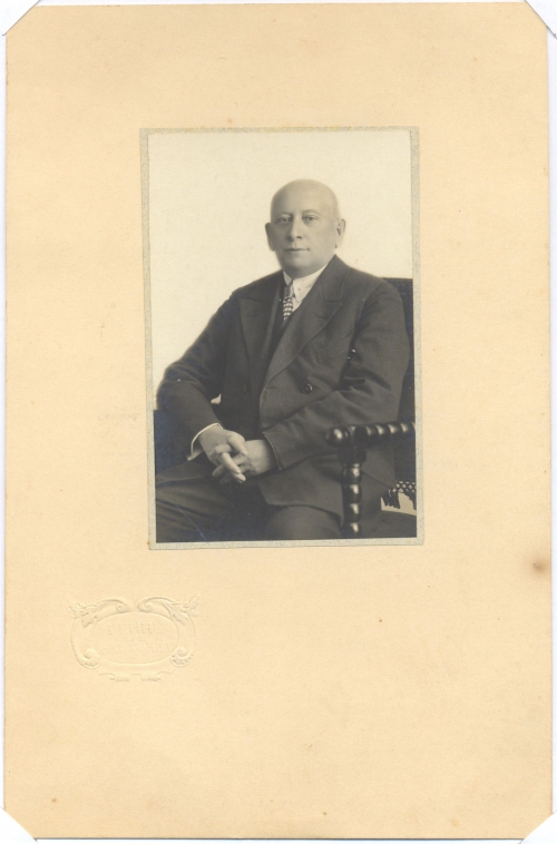 1927 Врач Гранберг ЯЭ.jpg