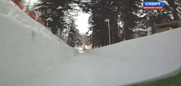 Бобслей  Кубок мира  Этап в Швейцарии  Женщины  1-й заезд  Спорт.avi_20140112_041032.319.jpg