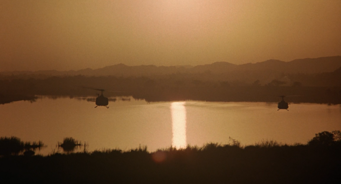 Jacob's Ladder.1990.BDRip-AVC.eFK.mkv_snapshot_00.02.25_[2014.07.30_13.58.19].png