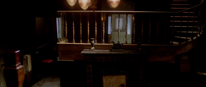 The.House.by.the.Cemetery.1981.bdrip_[1.46]_[teko][(121053)20-20-55].PNG