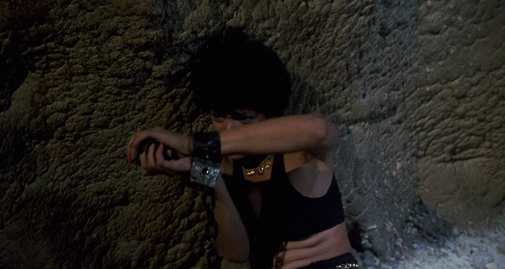 Castle Freak (1995)[(083582)19-32-24].PNG
