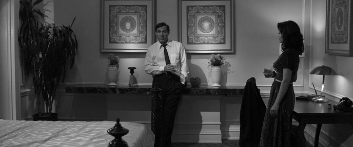 Hotel Noir.2012.BDRip.1080p745[(027673)10-07-51].PNG