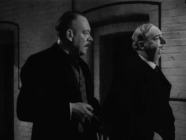 Kind Hearts and Coronets[(005175)10-57-19].PNG