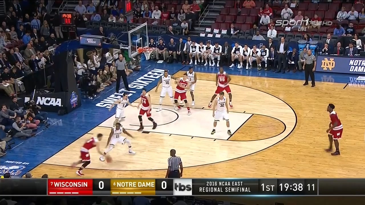 NCAAM 2015-2016  March Madness  Sweet 16®  East  25.03.2016  (7) Wisconsin vs. (6) Notre Dame.mkv_20160328_171350.484.jpg