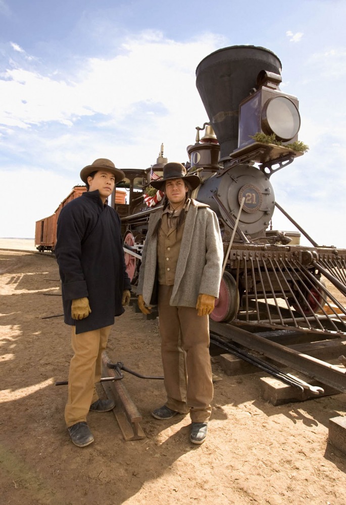 +into-the-west-2005-tv-56-1-g.jpg