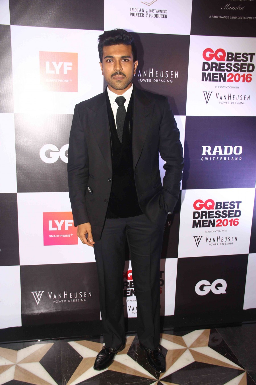 1464939426_seventh-edition-gq-best-dressed-was-held-association-van-heusen-2nd-june-2016-central-theme.jpg
