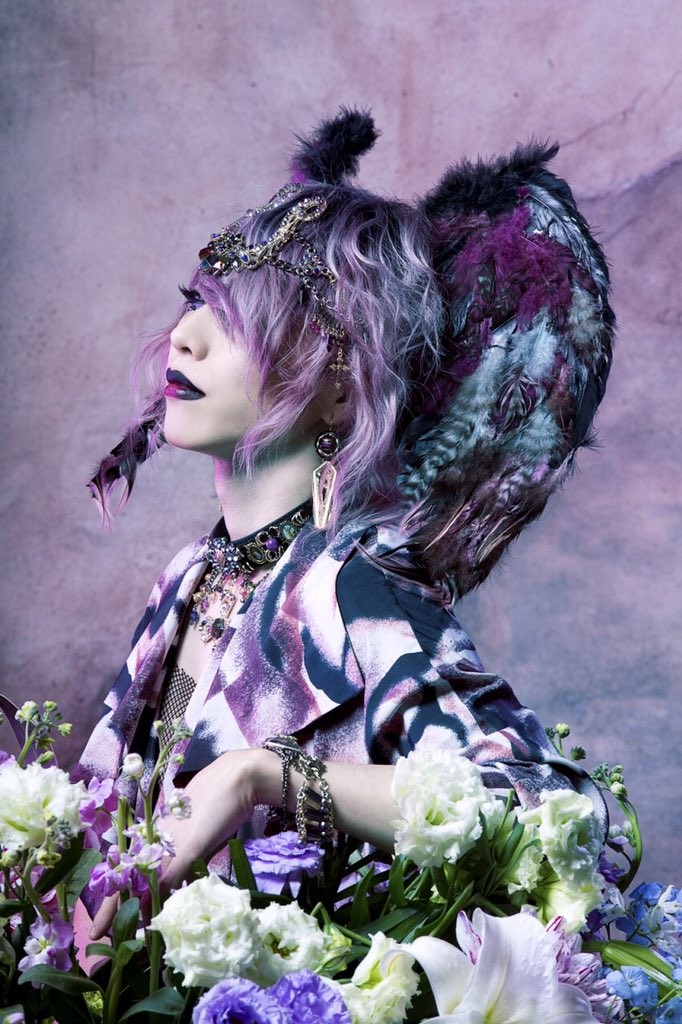 Von lycaon. Yuuki Lycaon. Zero Lycaon. Юуки Lycaon. Lycaon группа Yuki.