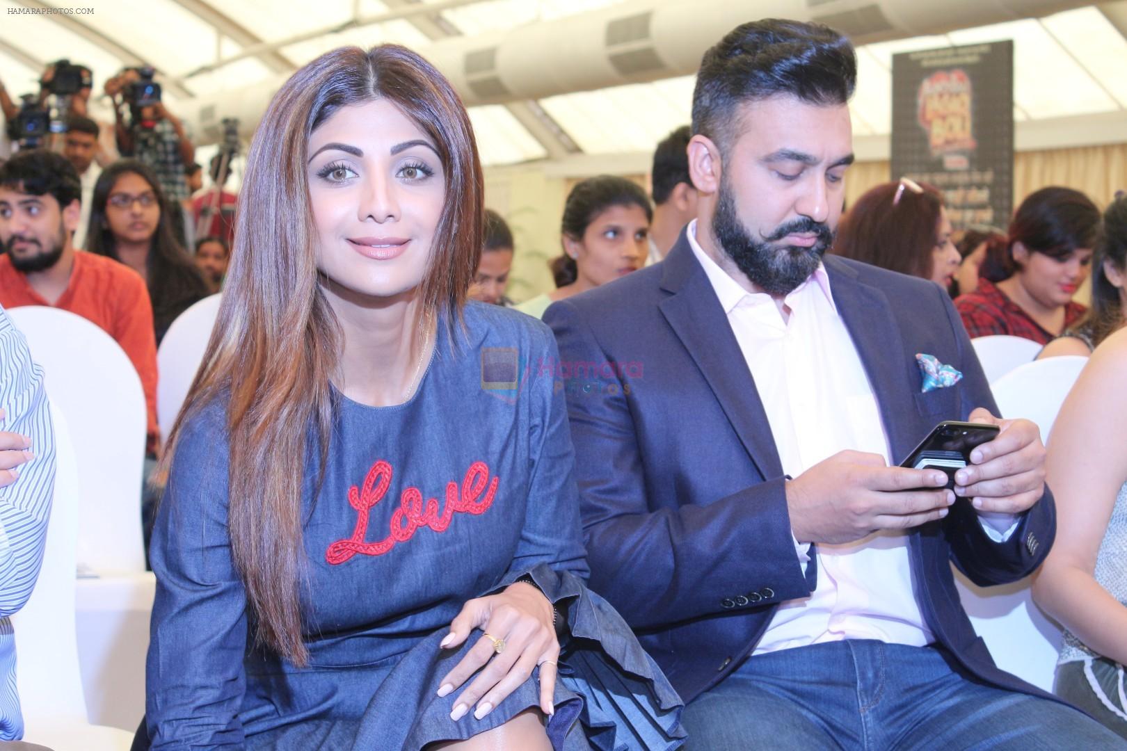 hpse_fullsize__2615794510_Shilpa Shetty, Raj Kundra at the New Show Launch Aunty Boli Lagao Boli on 18th Sept 2017 (4)_59c0bb27614ed.JPG