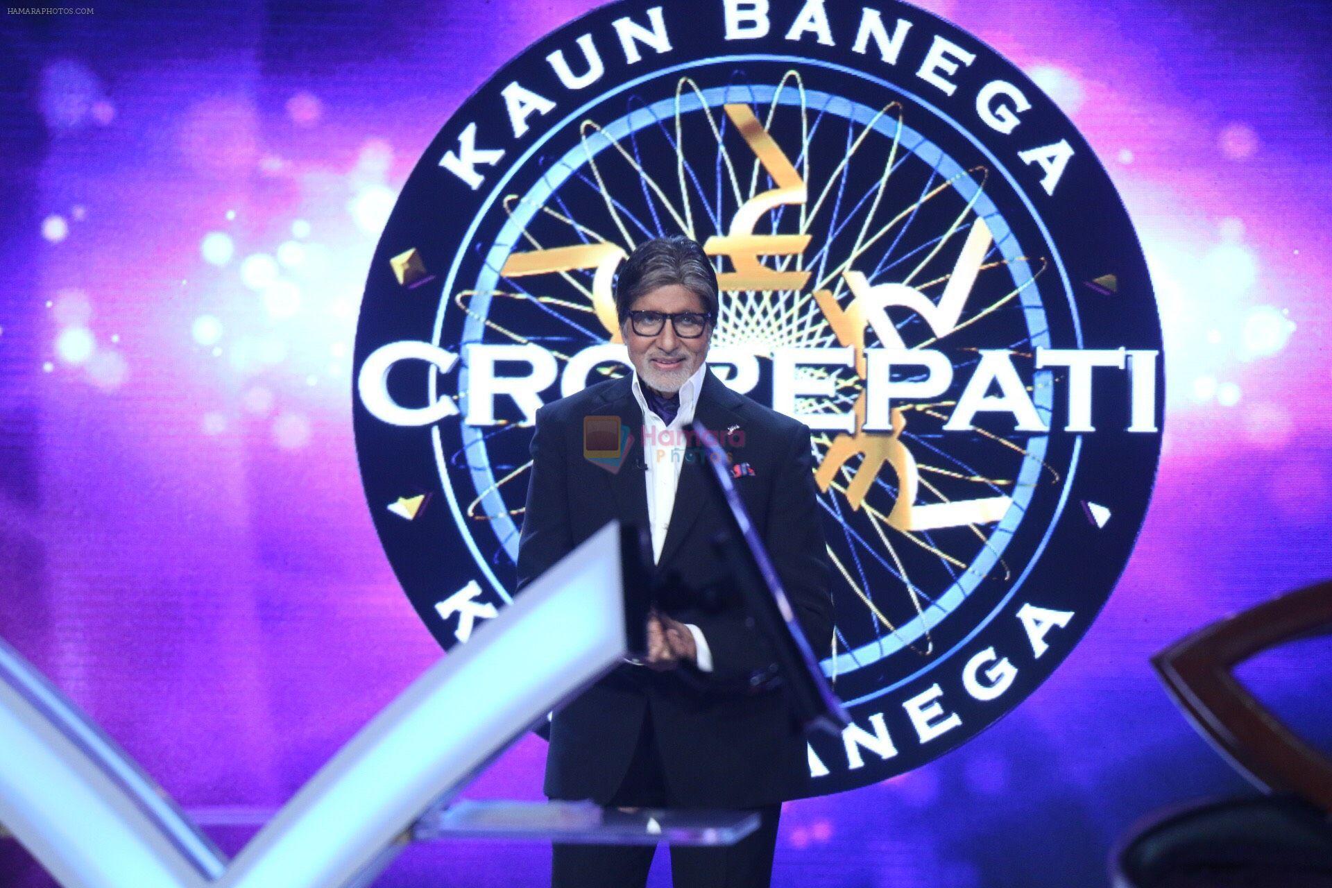 hpse_fullsize__859963480_Amitabh Bachchan On Location Of KBC Season 9 on 29th Sept 2017(16)_59d225d87cd8e.jpg