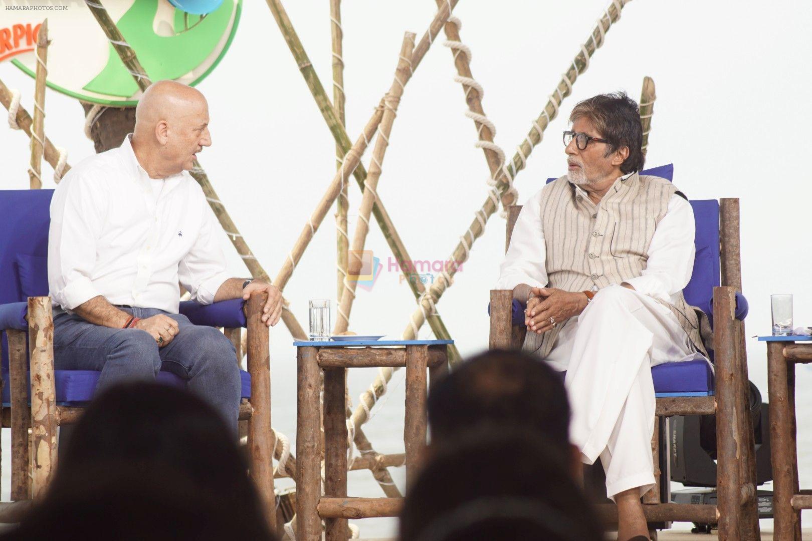 hpse_fullsize__4116114828_Amitabh Bachchan, Anupam Kher Celebrate Gandhi Jayanti on 2nd Oct 2017 (42)_59d52665dd804.JPG
