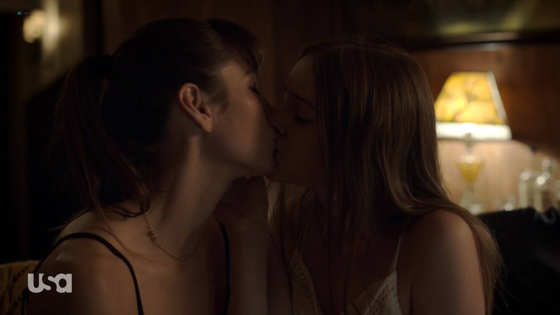 Jessica-Biel-sex-doggy-style-Nadia-Alexander-sex-too-The-Sinner-2017-S01E07...