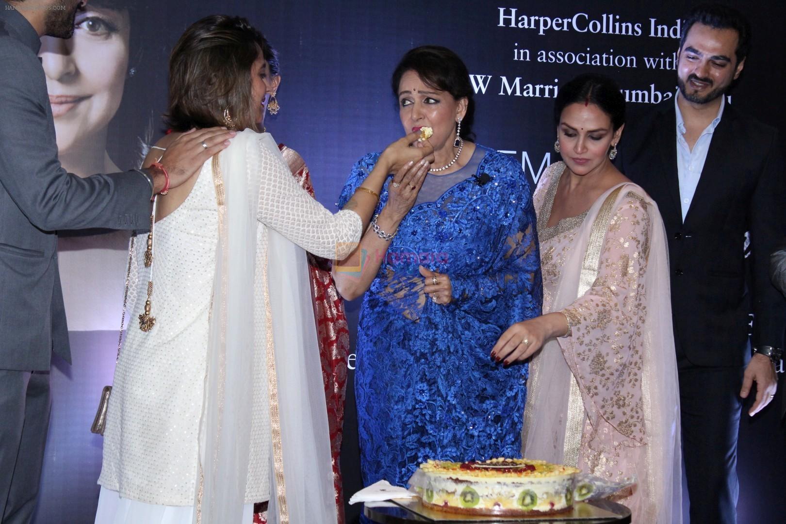 hpse_fullsize__3229314080_Deepika Padukone, Esha Deol, Hema Malini, Ahana Deol At Launch Of Hema Malini Biography Beyond The Dream Girl on 16th Oct 2017 (236)_59e585f005900.JPG