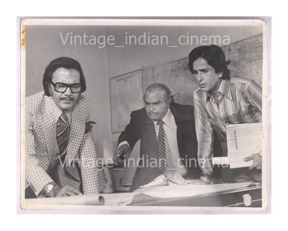 Original-Bollywood-photo-Shashi-kapoor-Prem-Chopra-Kala-Patthar.jpg