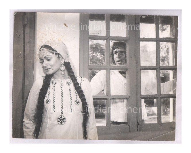 Original-Bollywood-Vintage-photo-Zarina-Mazhar-In-Roohi-1981.jpg