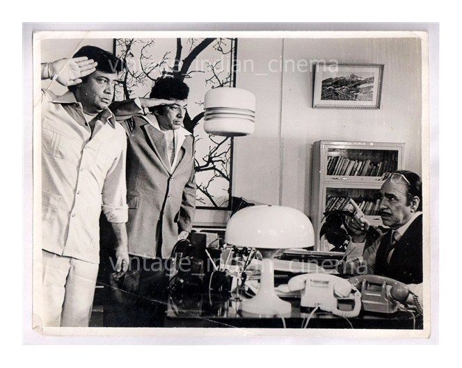 Original-Bollywood-photo-Amjad-Deven-Madan-Puri-In-Josh.jpg