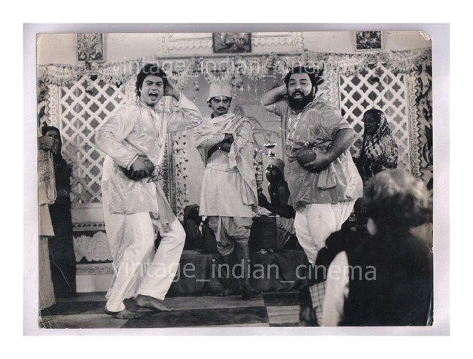 Original-Bollywood-Rare-photo-Kanwaljit-Prem-mohan-In-Partner.jpg
