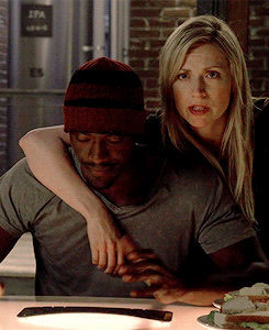 511 tumblr_nk8yp4JlIu1u64coeo3_250 3.gif