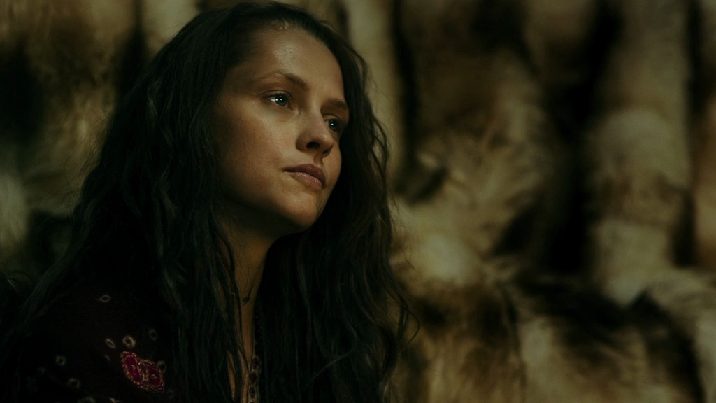 На гребне волны_(2015)_WEB_DLRIP-AVC_O.M_[-=DoMiNo=-].mkv_20180925_123123.463.png