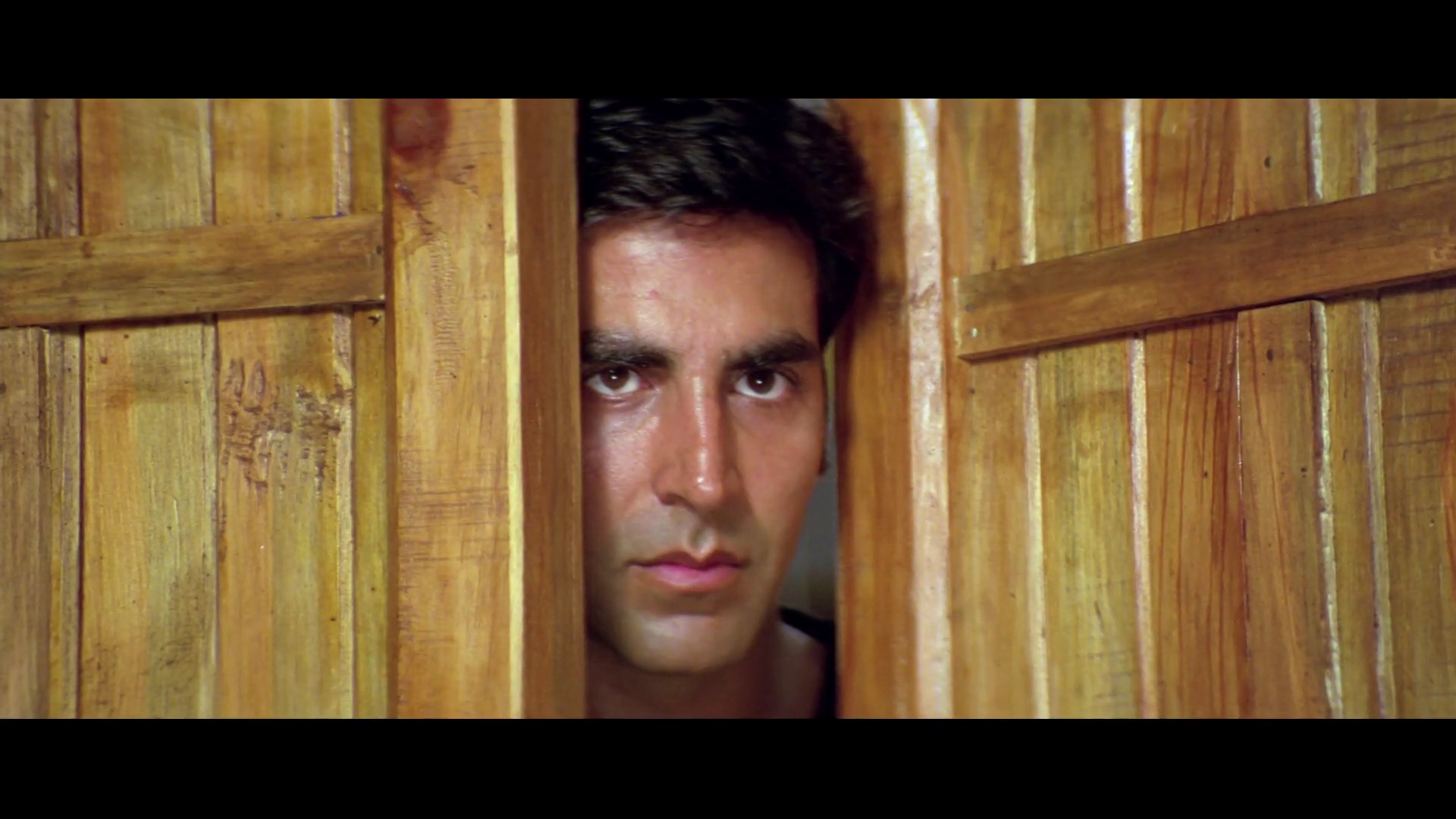 Watch Awara Paagal Deewana.mkv1305.jpg