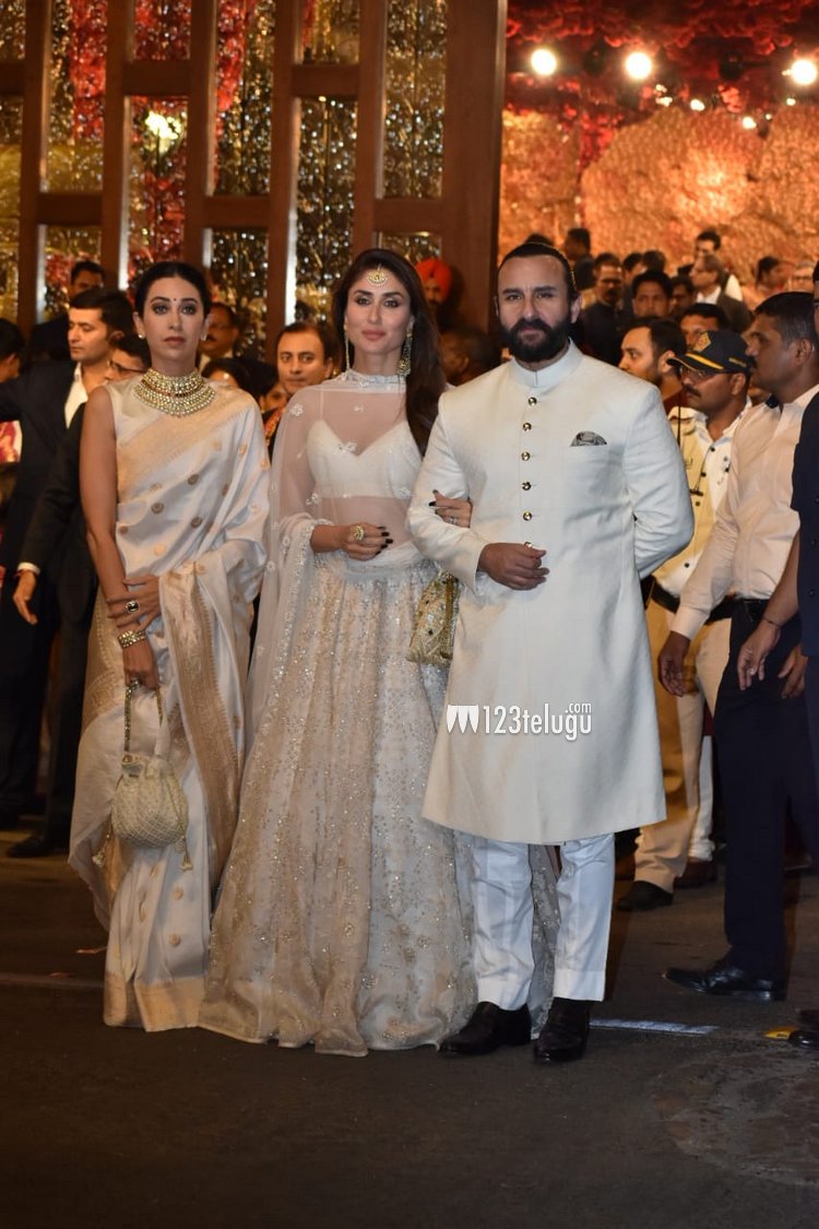 Saif Ali Khan Kareena (4).jpg