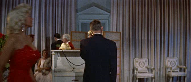 The.girl.can't.help.it.1956.dvdrip_[745]_[teko][(042090)19-56-16].PNG