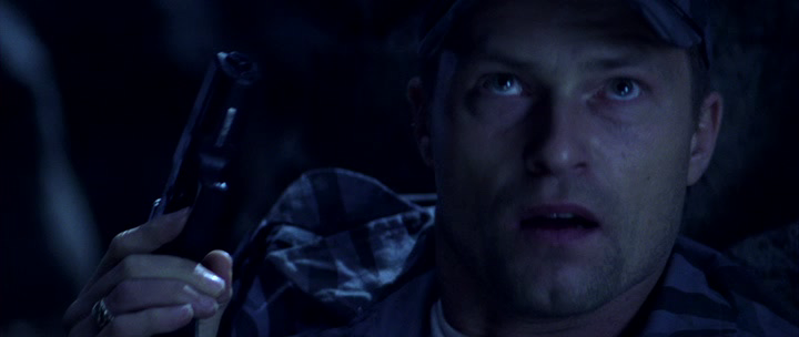 Lara.Croft.Tomb.Raider_2.The.Cradle.of.Life.2003.hdrip_[1.46]_[teko][(132374)16-25-42].PNG