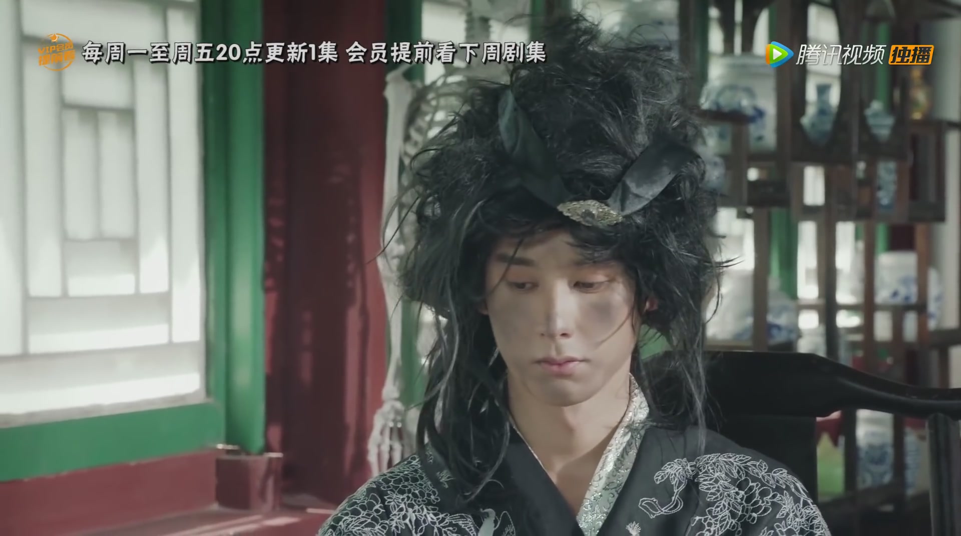 Crazy Queen (scr) (10).jpg