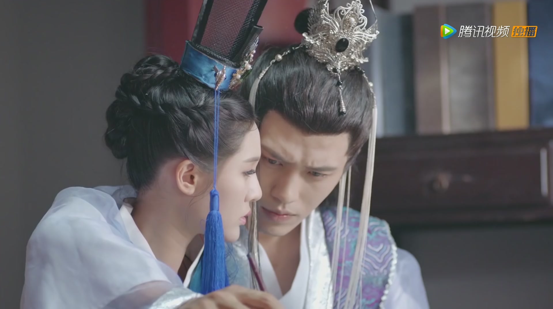 Crazy Queen (scr) (15).jpg