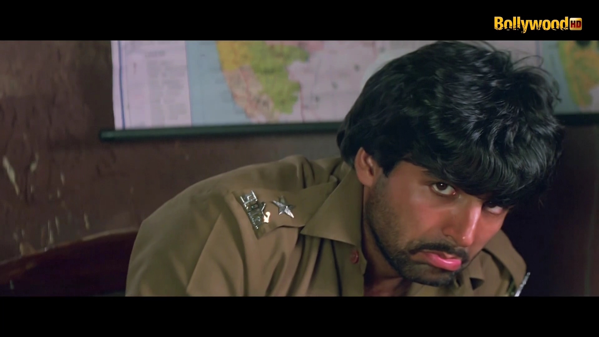 1996 - Tu Chor Main Sipahi -3- Chal Kar Le Thoda Pyar_1080p.mkv0015.jpg