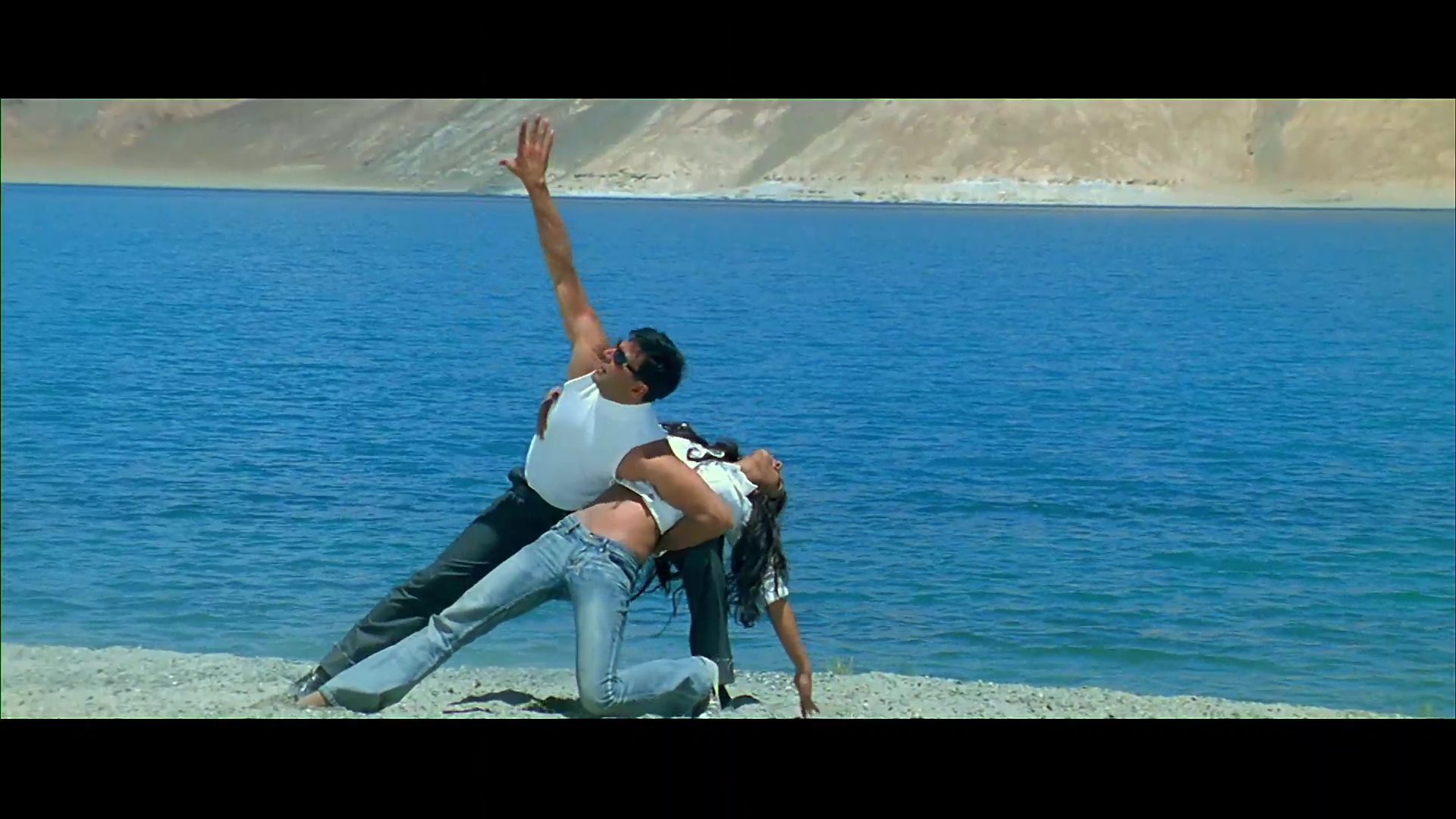 2005 - Waqt -5- Subha Ho Gi_1080p_sub.mkv1460.jpg