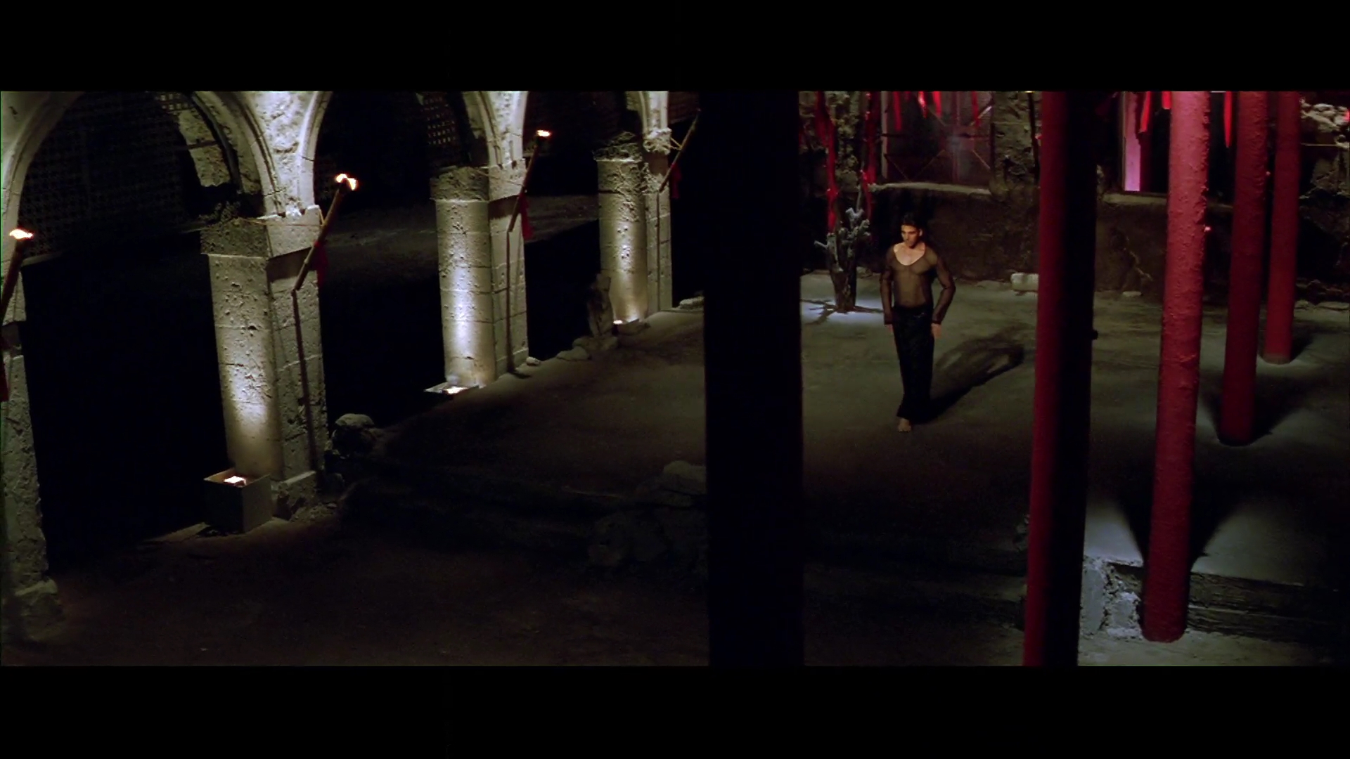 2005 - Waqt -6- Tandav_1080p.mkv1482.jpg