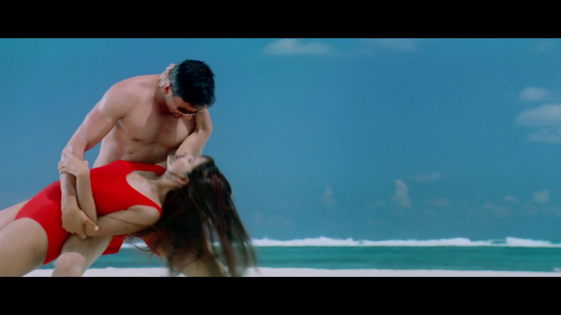 2005 - Garam Masala -4- Dil Samundar_1080p_sub.mkv0593.jpg