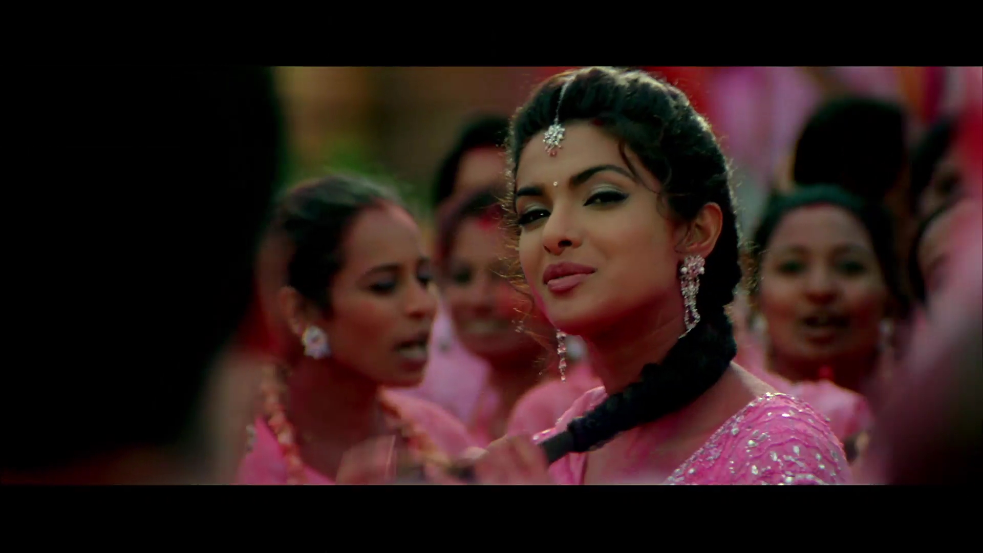 2005 - Waqt -4- Do Me A Favor Let's Play Holi_1080p_sub.mkv1163.jpg