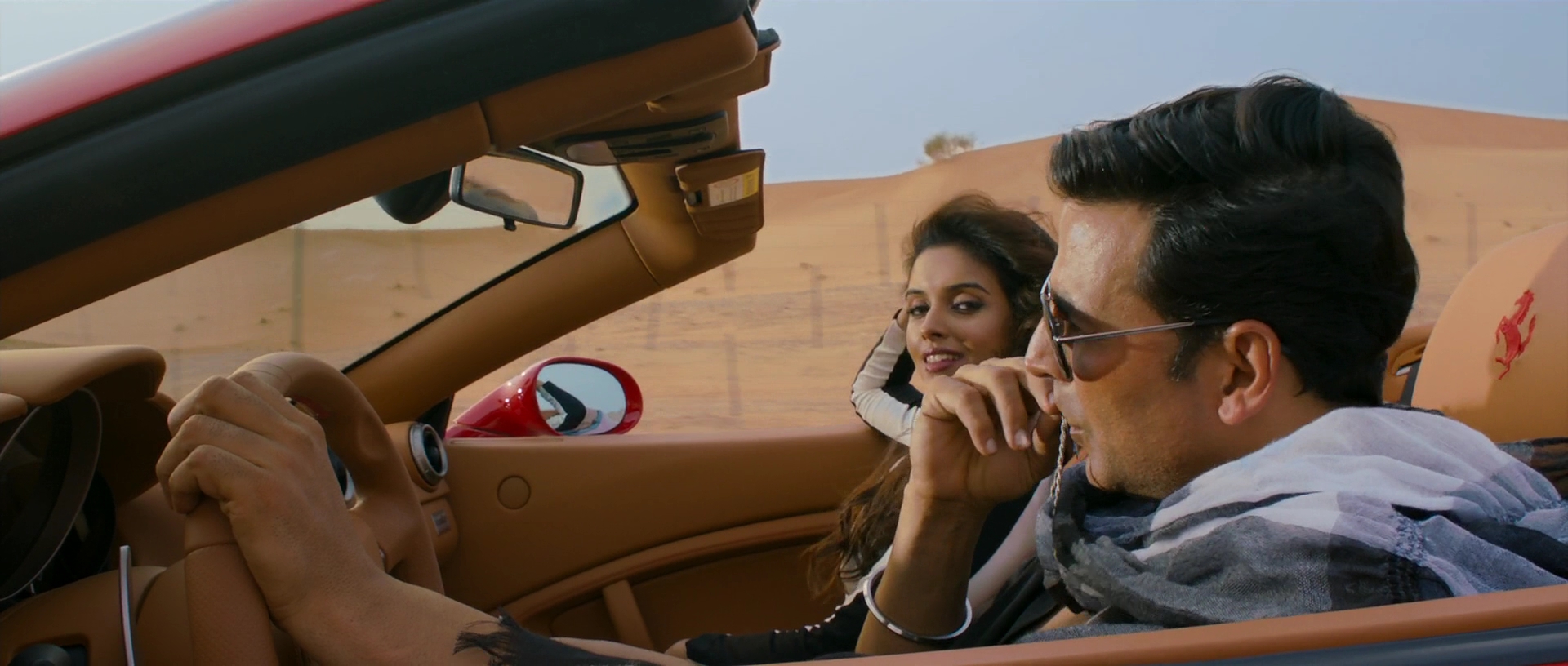 2012 - Khiladi 786 -3- Long Drive_1080p_sub.mkv5792.jpg