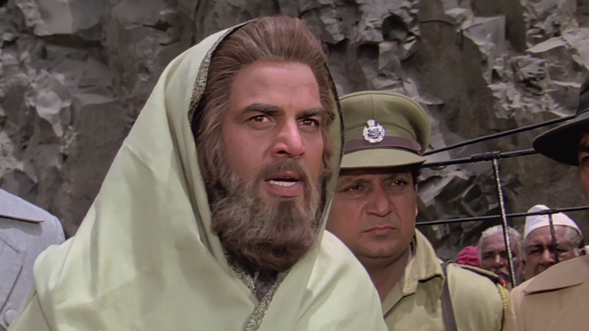 Krodhi.1981.1080p.WEB-DL.AVC.AAC.DDR[(226599)00-06-16].JPG