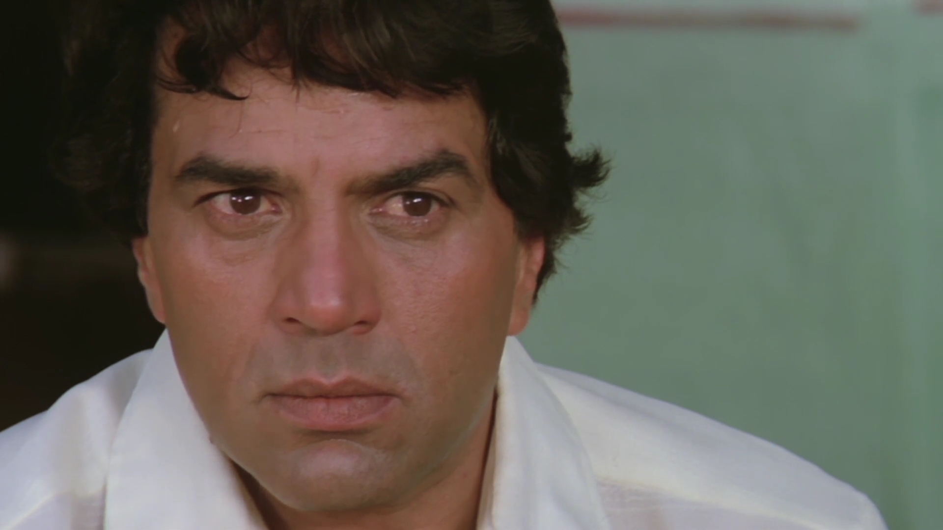 Krodhi.1981.1080p.WEB-DL.AVC.AAC.DDR[(012054)00-03-36].JPG
