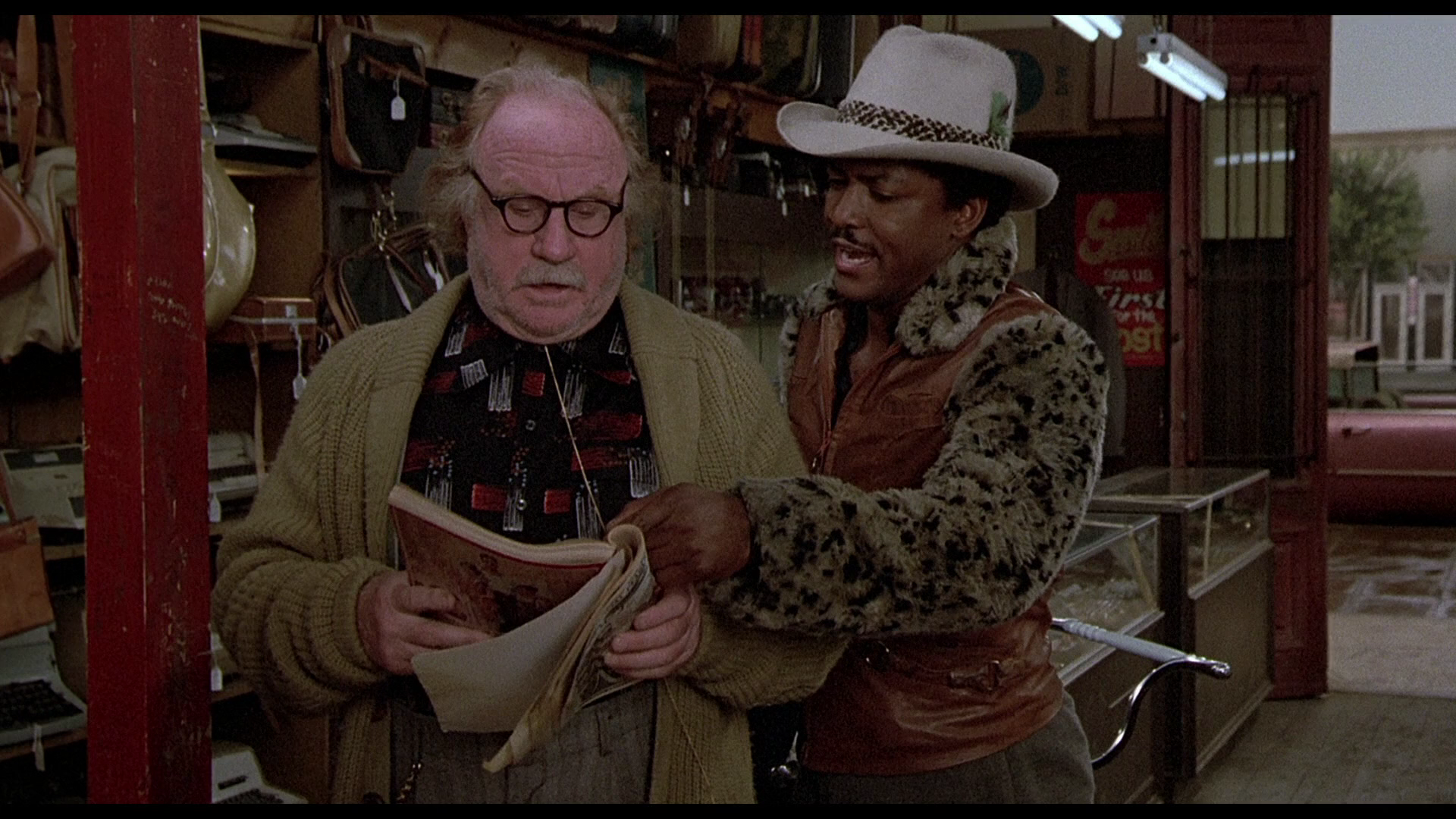 Crackers.1984.1080p.WEBRip.DD2.0.x264-monkee (1)[17-33-12].PNG