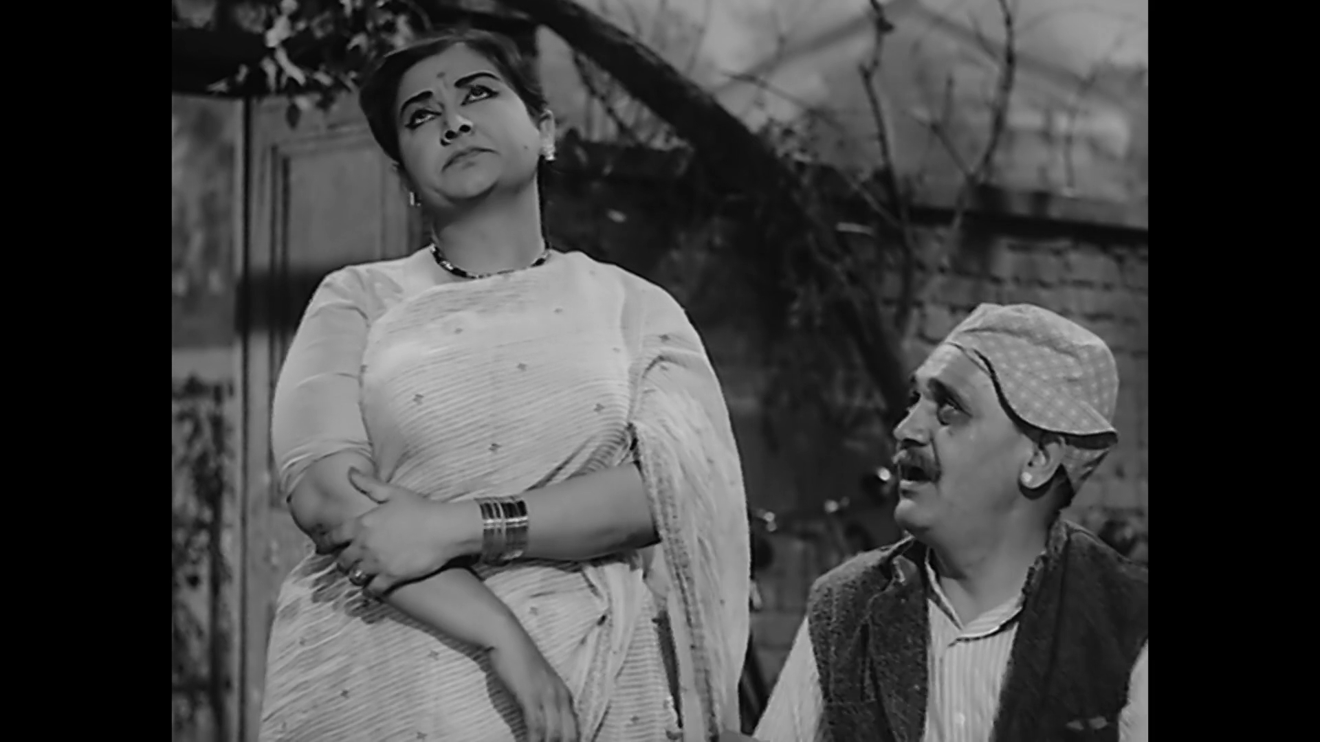 Watch Aap Ki Parchhaiyan (1964) Hindi Drama Full Movie Online Free in HD _ ZEE5 (1)[(126163)01-10-43].JPG