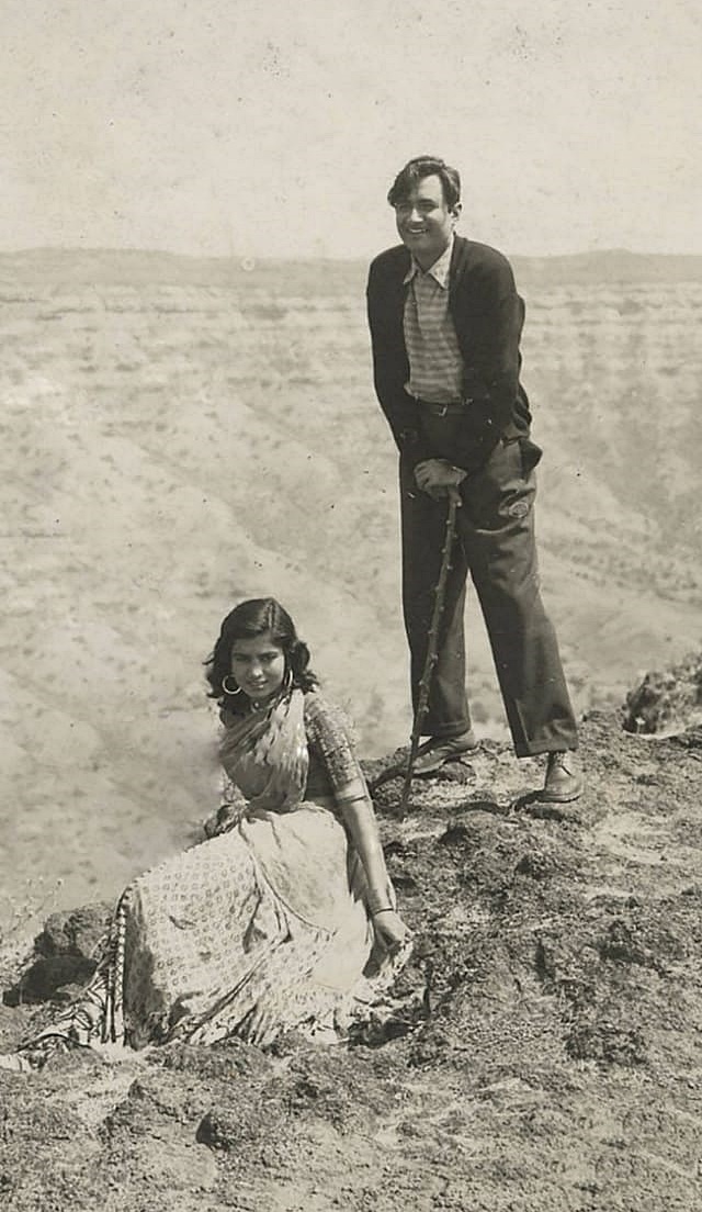 DURING THE SHOOTING OF MOVIE NAU DO GYARAH DEV ANAND WITH KALPNA KARTIK TAKING ENJOYMENT OF BREAK.jpg